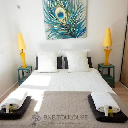 - Refuge Urbain - Clim - Terrasse - Parking - Wifi - Proche Transports Apartment